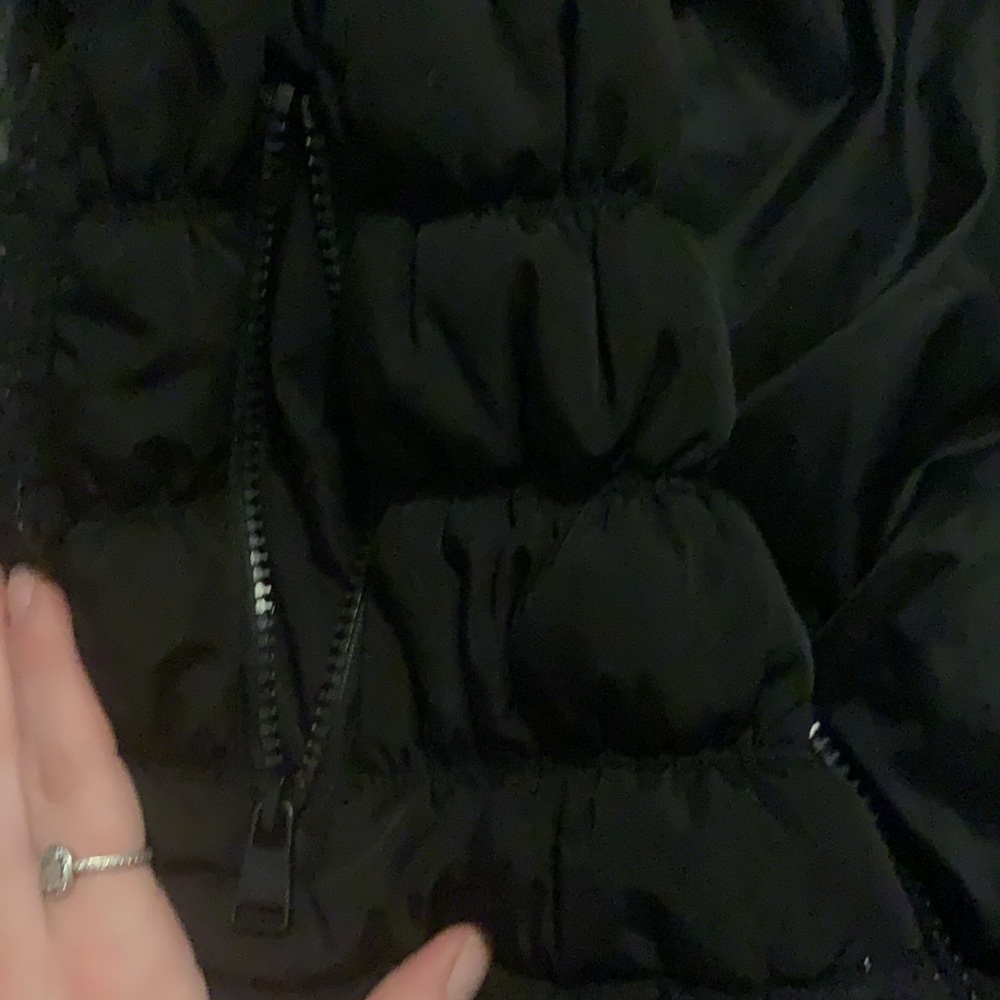 hardly wore. I’m a size small, but is LG. Fit nicely just not my style. - Picture 3 of 4
